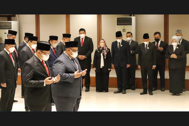 Penjabat Gubernur Heru Budi Hartono Lantik Dua Anggota PAW KI DKI Jakarta