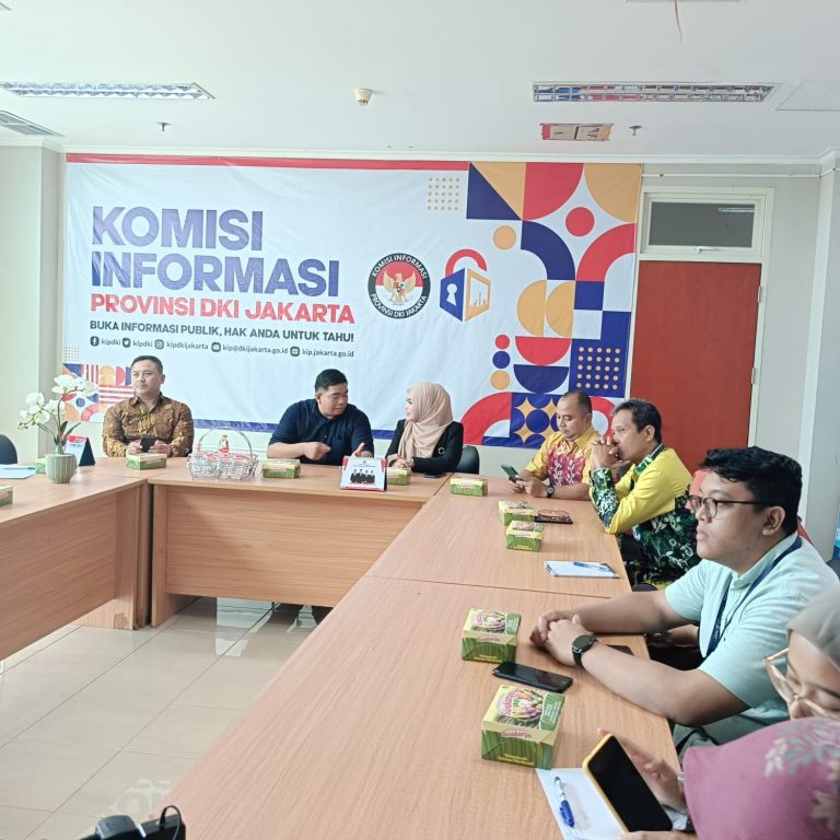 Ketua Komisi Informasi Provinsi Kalimantan Selatan dan Dinas Kominfotik Lakukan Studi Tiru Ke Komisi Informasi DKI Jakarta .