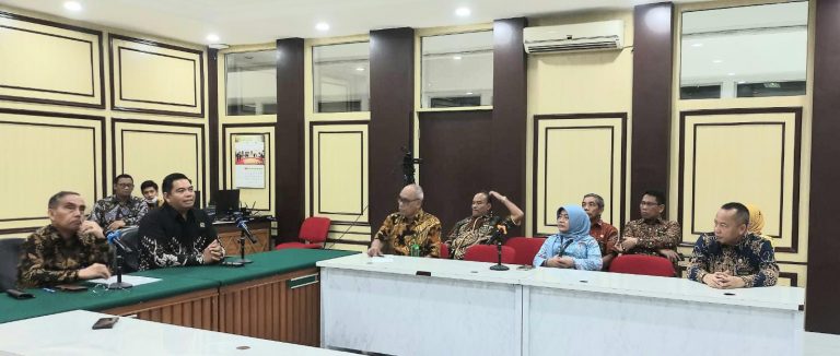 KI DKI Jakarta dan Pengadilan Tinggi : Sepakat Tingkatkan Sosialisasi Keterbukaan Informasi Bagi Sektor Pengadilan