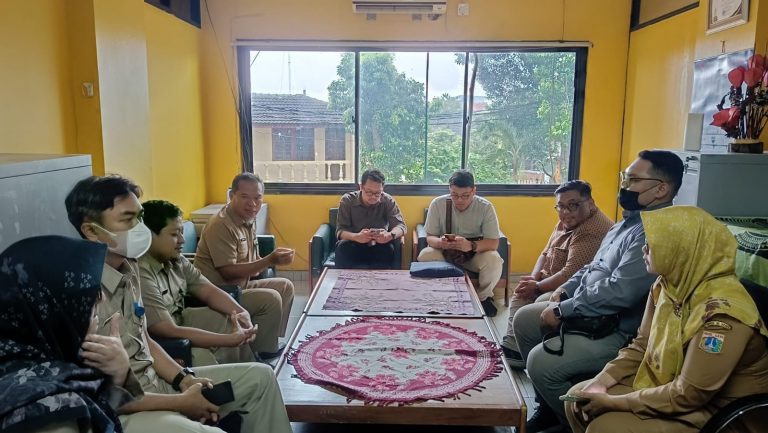 Komisi Informasi DKI Sampaikan Hasil Rekomendasi E-Monev Ke Kelurahan Gedong