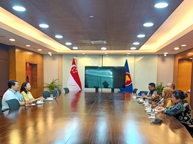 Bangun Kolaborasi, KI DKI Jakarta Kunjungi Kedubes Singapura Bahas Tata Kelola Informasi
