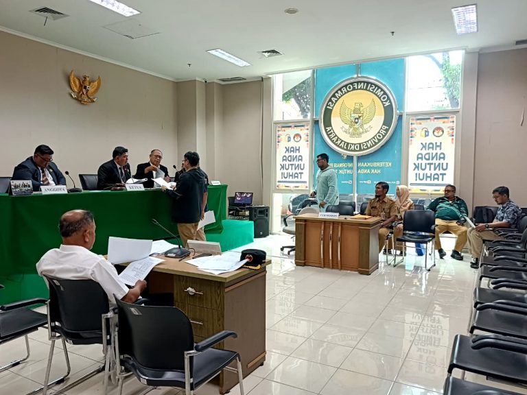 Majelis KI DKI Jakarta Tegaskan Bukti Tertulis Perkuat Substansi Pembuktian dalam sengketa Informasi PKN