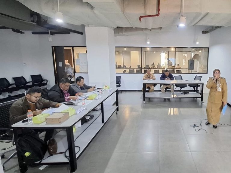 Hari Keenam: 31 Kelurahan Presentasi E Monev, Unjuk Kinerja Keterbukaan Informasi di hadapan Tim Penilai KI DKI Jakarta