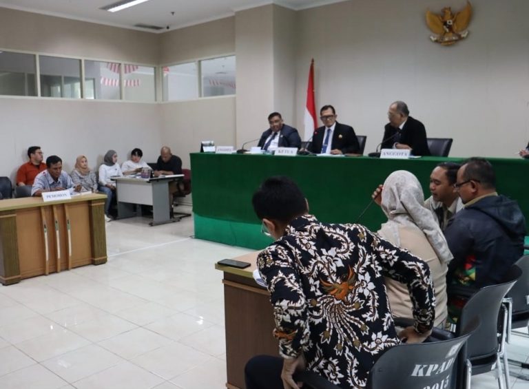 KI DKI Jakarta Gelar Sidang Pembuktian Sengketa Informasi Publik Willem Sitorus dengan Tiga Termohon Badan Publik
