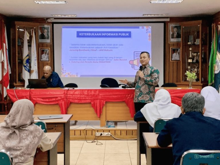 KI DKI Jakarta Sosialisasikan UU KIP dan Strategi Penguatan Layanan Informasi Publik di SMKN 8 Jakarta Selatan