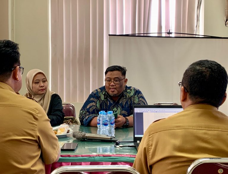 Beri Kepastian bagi Pemohon Informasi, KI DKI Jakarta Minta Sudinkes Jaktim Tampilkan Alur Permohonan Secara Jelas