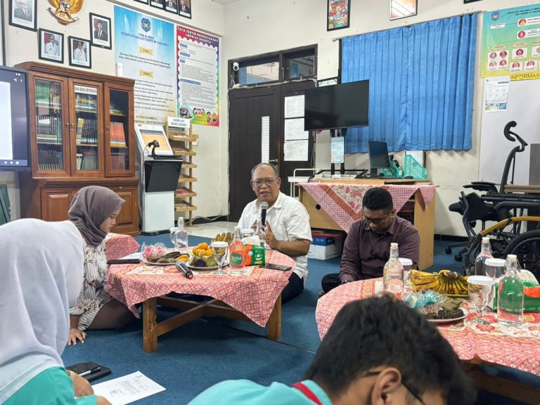 Aspek Digitalisasi Jadi Rekomendasi Perbaikan SMPN 69 Jakarta untuk Raih Predikat Informatif dalam E-Monev