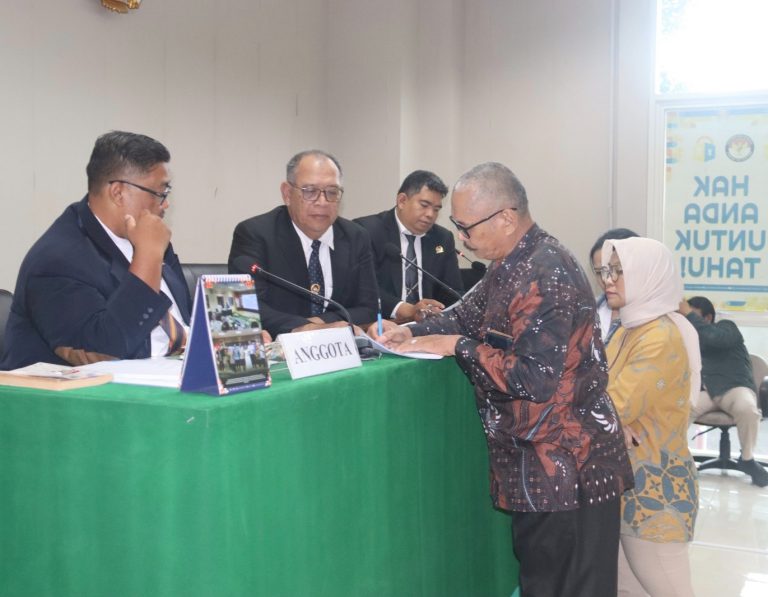 Sidang Pembuktian, MK Terima Sejumlah Alat Bukti dalam Sengketa Informasi P5AB dengan DPRKP dan Kelurahan Pegadungan