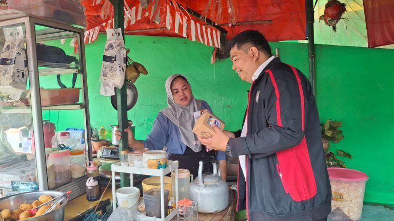 Turun ke Pasar, KI DKI Jakarta Pastikan Pedagang Pasar Teredukasi Hak Akses Informasi Publik